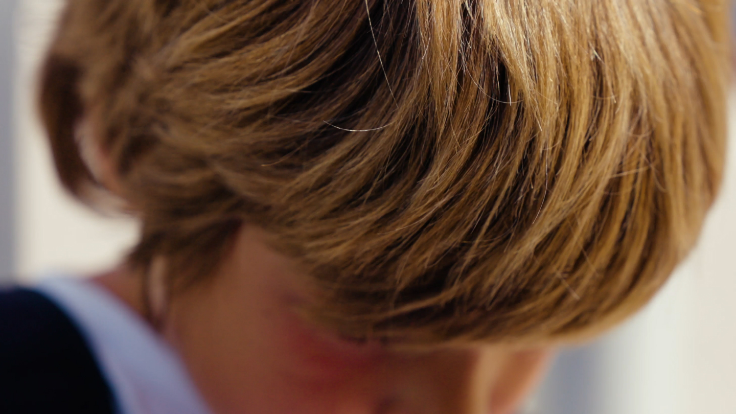 Todos Juegan — close-up of a young player